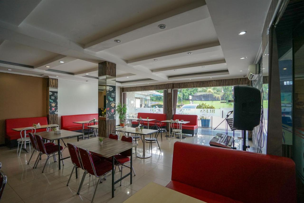 Oyo 575 Blessing Hotel Palembang Exteriér fotografie